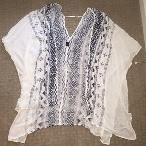 White and Blue Patterned Kimono