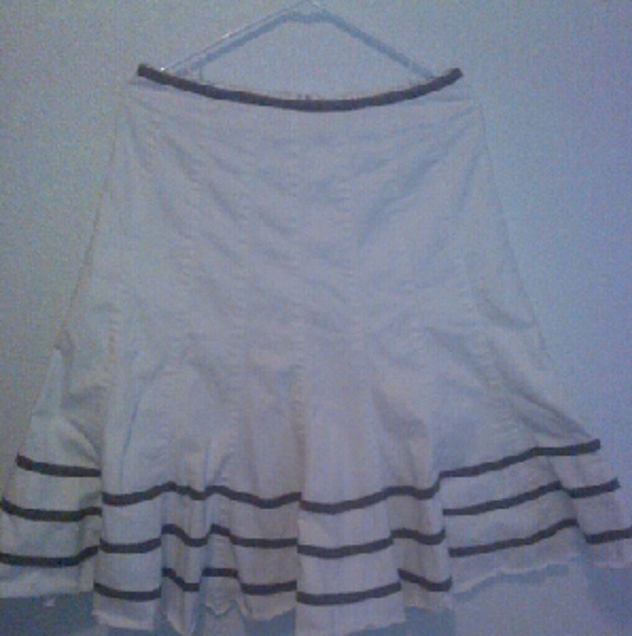 White and Green Circle Skirt! 3 day sale!