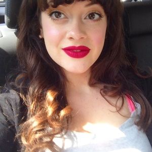 Meet your Posher, Chloe