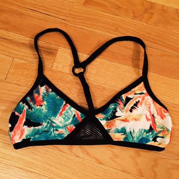 Colorful Island Volcom Swim Top (Small)