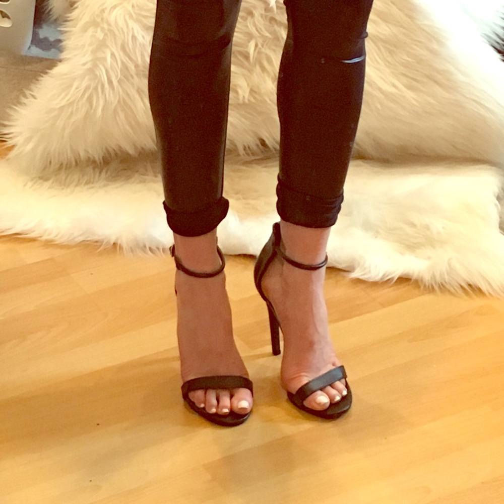 Brand new. Boohoo Strappy Heels Sz 6