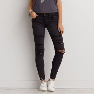 American Eagle black ripped jegging