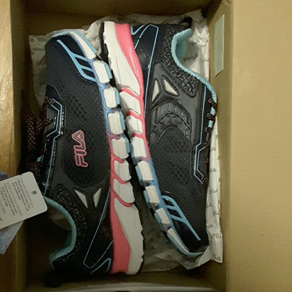 Filas memory foam sneakers
