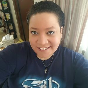 Meet your Posher, Lori