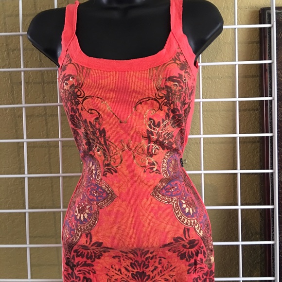 2 - Tank Tops - Picture 3 of 4