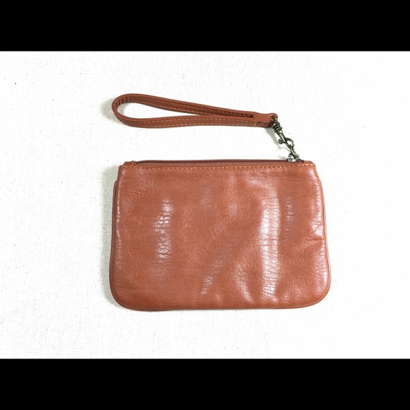 NWOT Express Clutch - Picture 3 of 4