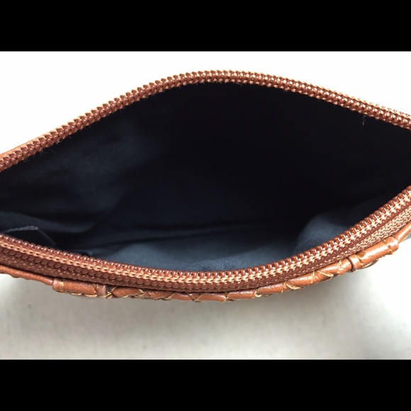 NWOT Express Clutch - Picture 4 of 4