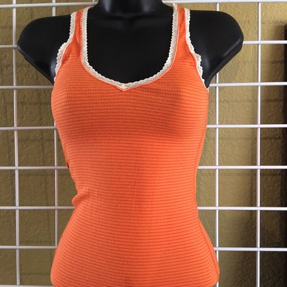 2 - Tank Tops - Picture 3 of 4