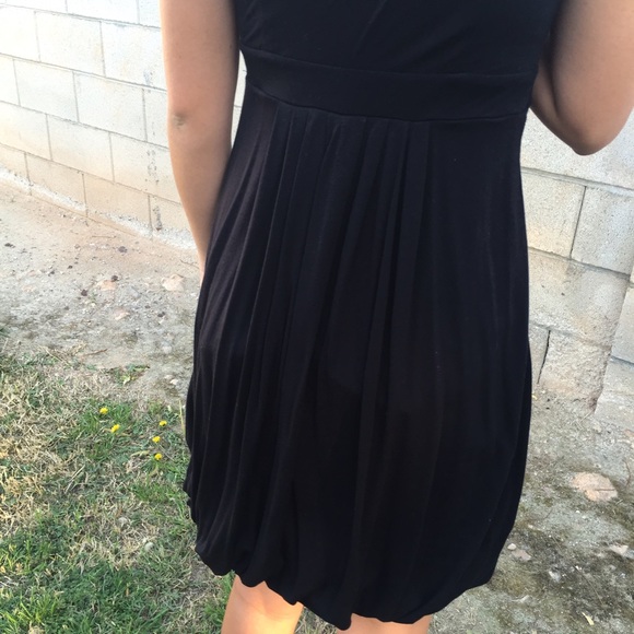 🙊 Pretty & Simple Black Dress Summery Fabric 😍 - Picture 3 of 4