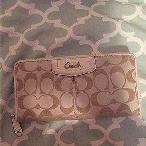 Coach wallet