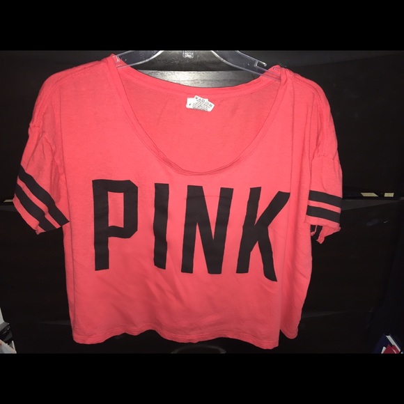 PINK shirt! Perfect for summer ☀️