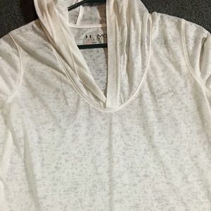 NWT Under Armour semi fitted top