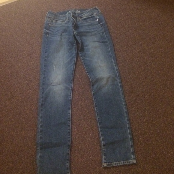 American eagle jeans!