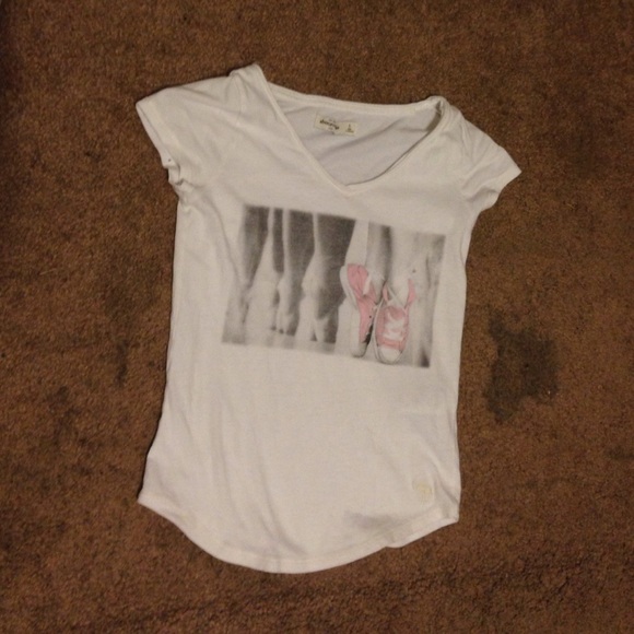 Graphic tee v-neck