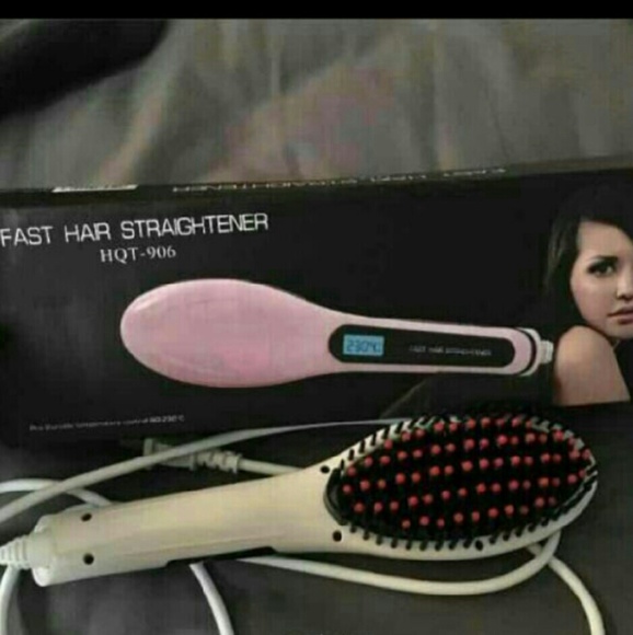 Digital brush straightener - Picture 2 of 3