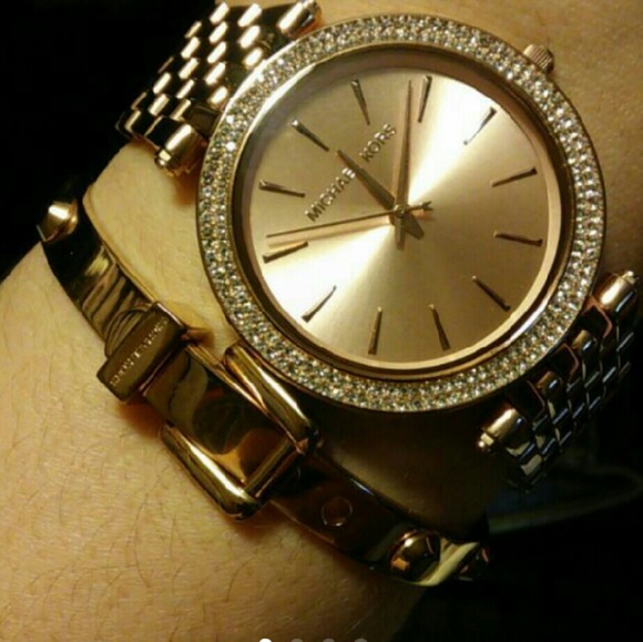 Michael Kors buckle bracelet rose gold - Picture 1 of 3