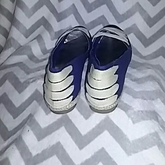 Sold - Picture 3 of 4