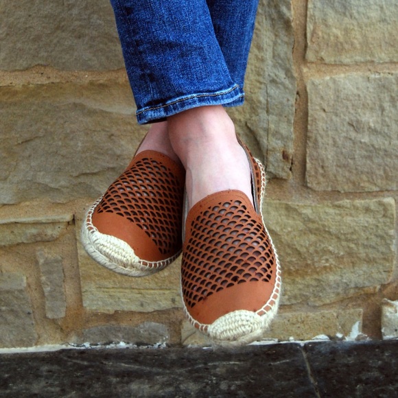 Soludos Perforated Leather Espadrilles size 7