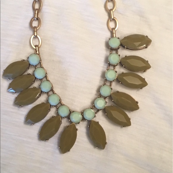 JCrew retail necklace - Picture 3 of 4