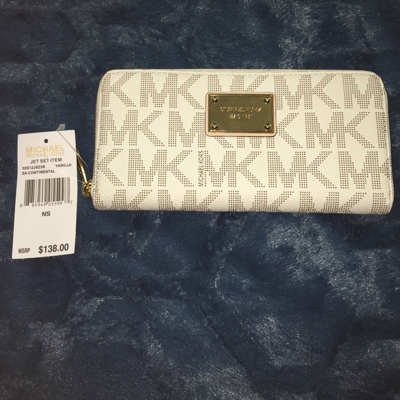 BRAND NEW MK WALLET