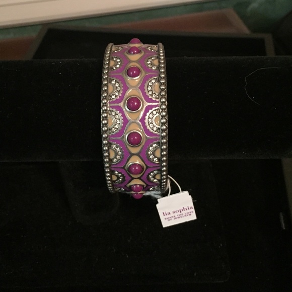 Red carpet bracelet.