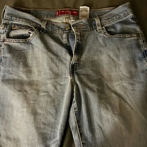 Levi jeans