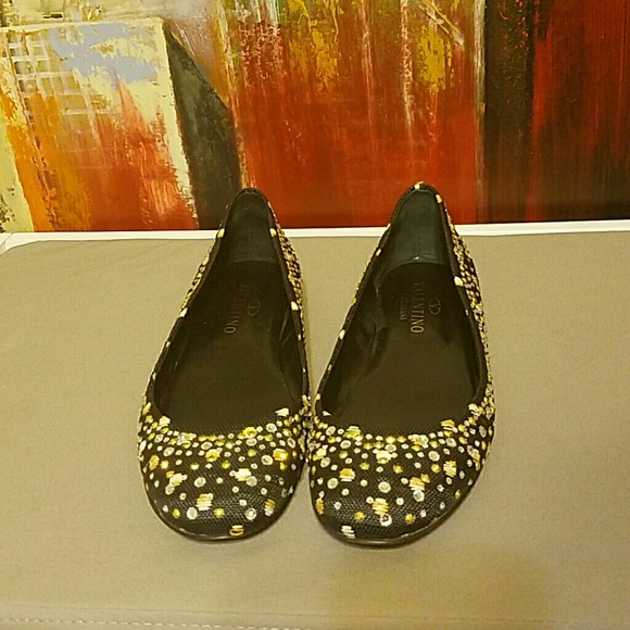 Valentino Garavani Ballet Flats - Picture 2 of 4