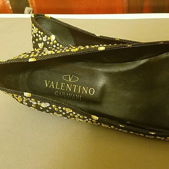 Valentino Garavani Ballet Flats - Picture 3 of 4