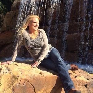 Meet your Posher, Sherry