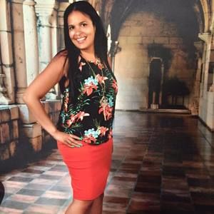 Meet your Posher, Evelyn