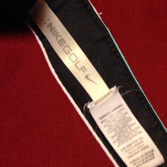 Nike adjustable hat - Picture 3 of 3