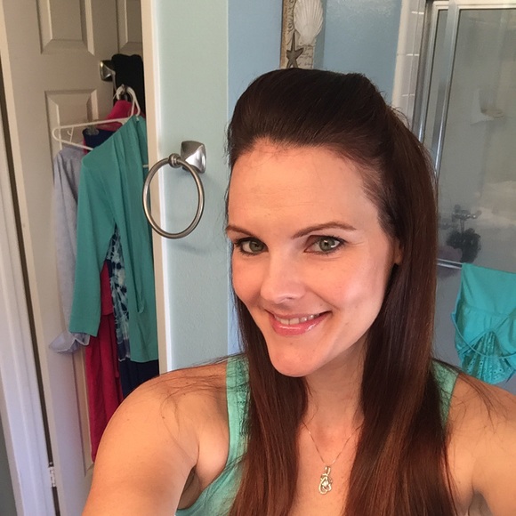 Meet your Posher, Melodee - Picture 2 of 2