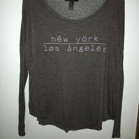 New York/Los Angeles Gray Top