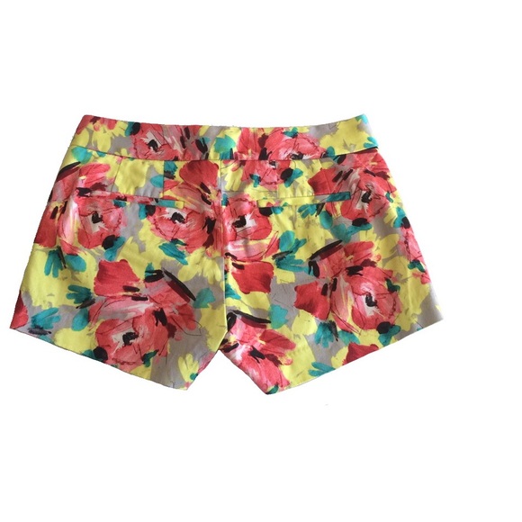 ❌SOLD❌Size 00 J. Crew Floral Brush Stroke Shorts - Picture 2 of 2