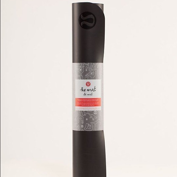 Lululemon yoga mat BLACK