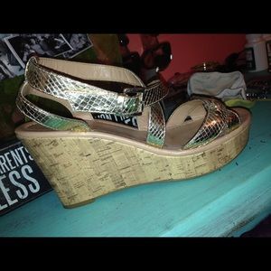 Tommy Hilfiger small wedge