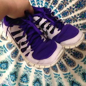 Nike purple free runs size 8.5