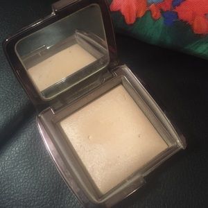 Hourglass Ambient Lighting Powder Luminous Light