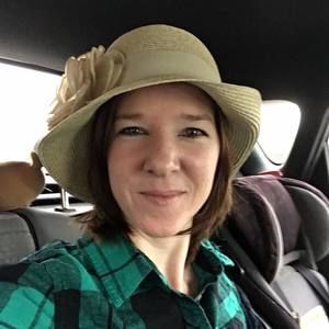 Meet your Posher, Eliane