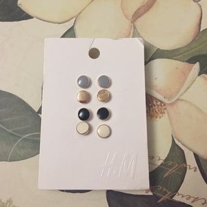 4 H&m studded earrings