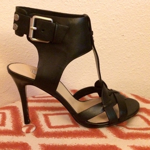 Guess leather heels size 8