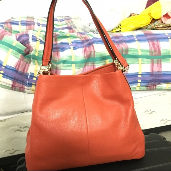Coach 100%authentic