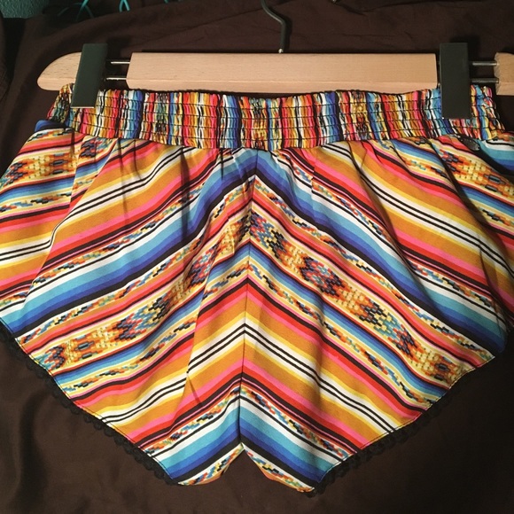 RIPCURL loose short - Picture 2 of 4