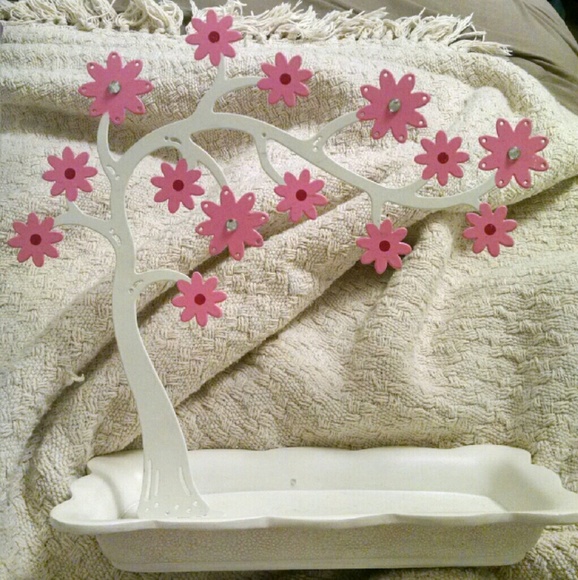 Cute jewelry tree/organization!!!