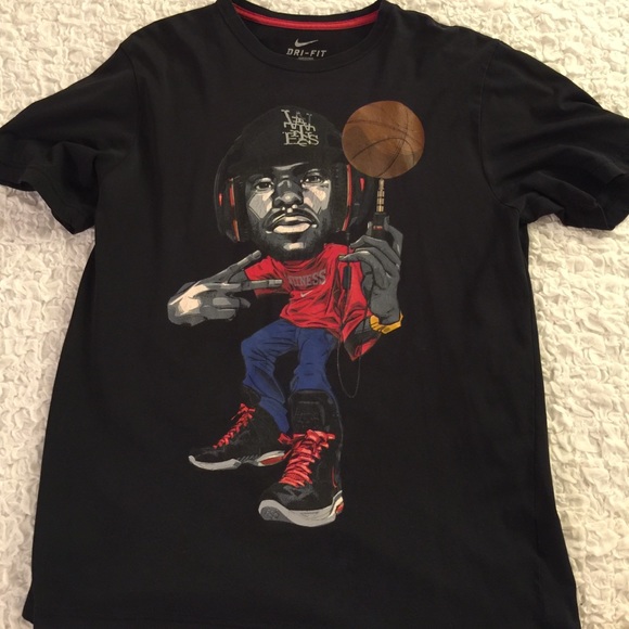 DRI/FIT NIKE Lebron James tee
