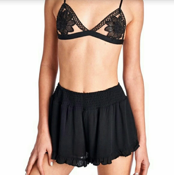 Black Crochet Flower & Nude Mesh Triangle Bralette - Picture 2 of 4