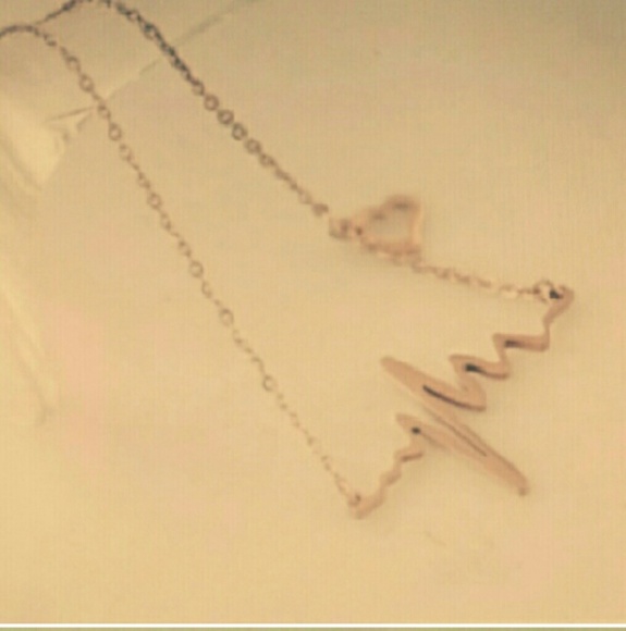 Heartbeat fashion necklace - Picture 2 of 3