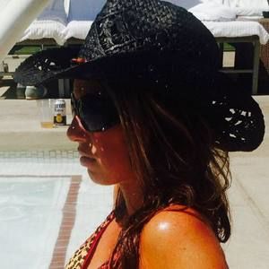 Meet your Posher, Joley