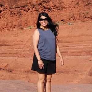 Meet your Posher, Yvonne