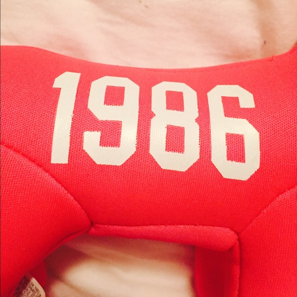 PINK Victoria's Secret pink mini dog. - Picture 4 of 4